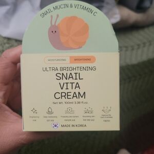Bonnyhill Ultra Brightening Snail Vita Cream